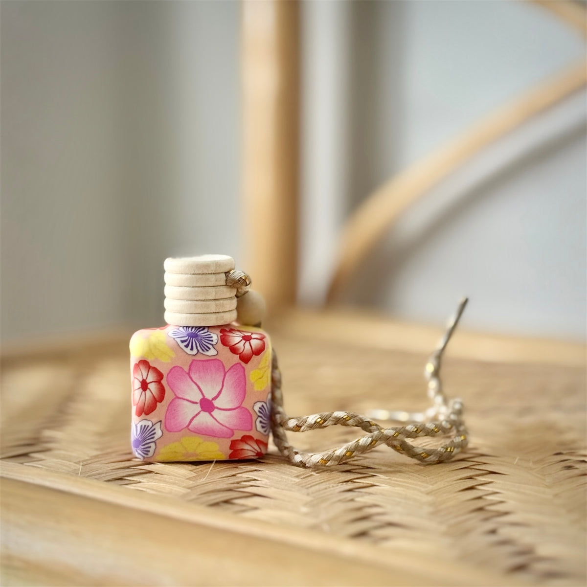 Surprise Design Hanging Diffuser